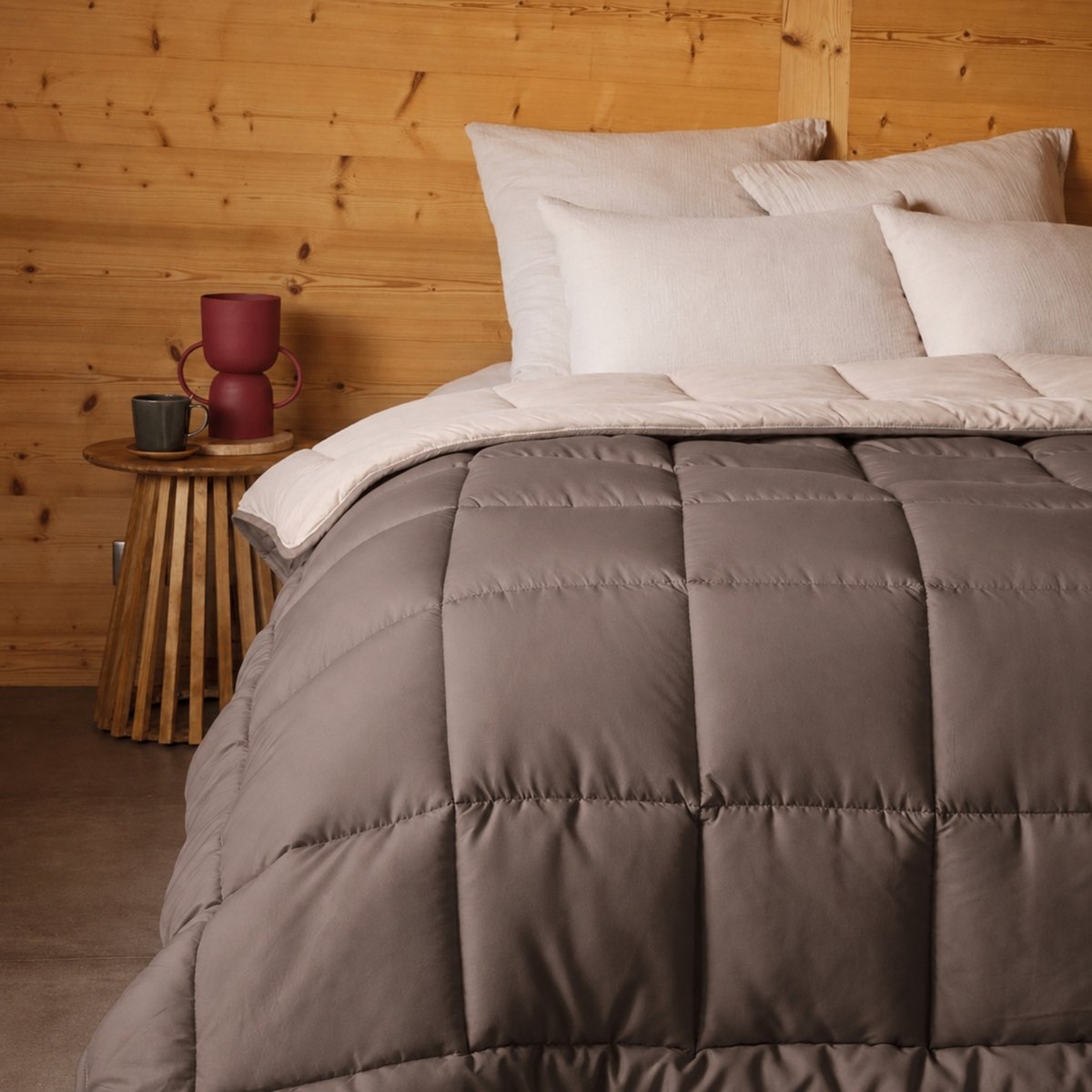 Couette légère réversible bicolore en microfibre 200 gr/m² taupe, TOISON D OR