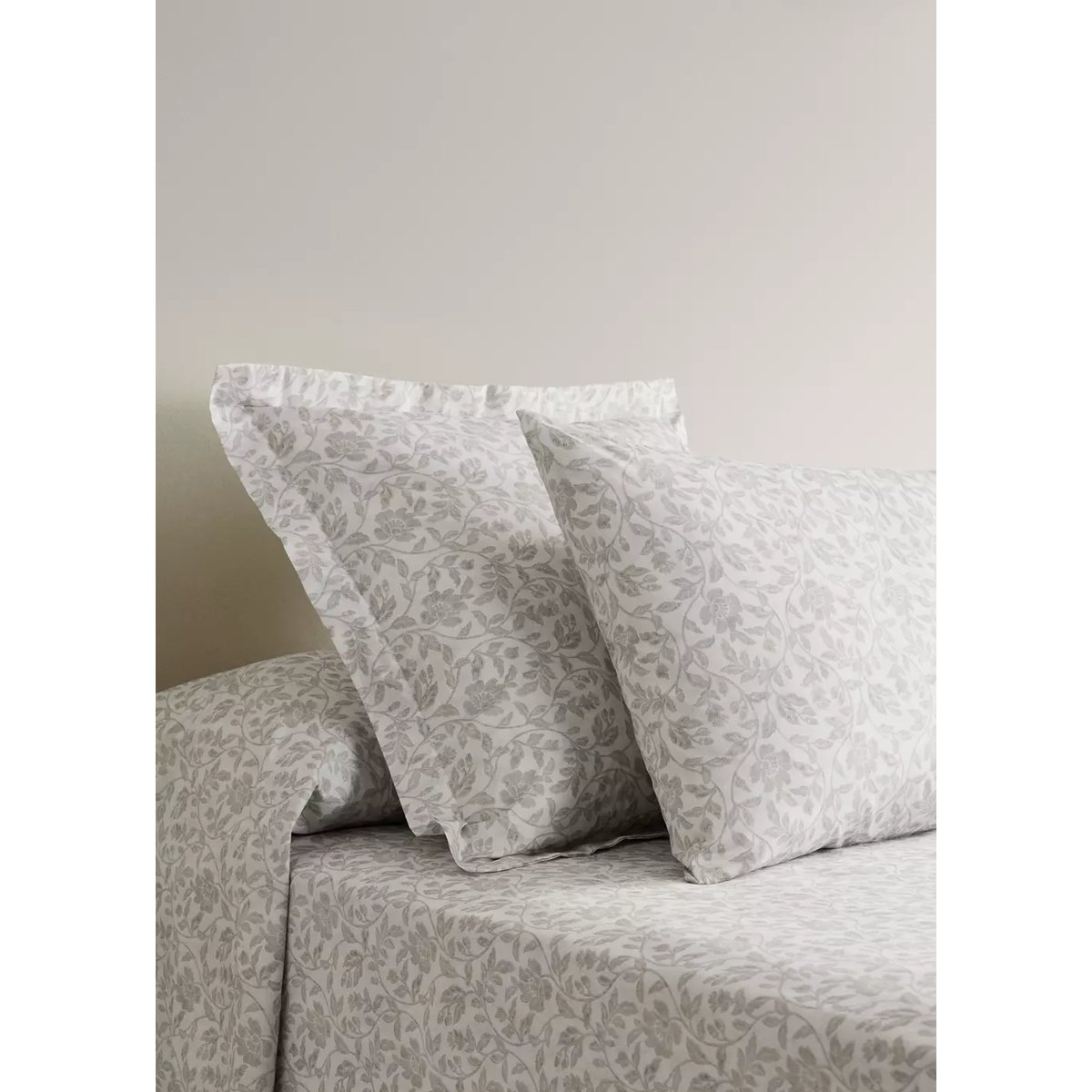 Lot de 2 taies d’oreiller en coton à fleurs 50 × 75 cm écru, MANGO HOME