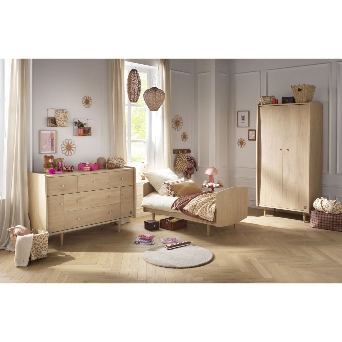Armoire 2 portes avec pieds bois et poignées métal marron, SAUTHON