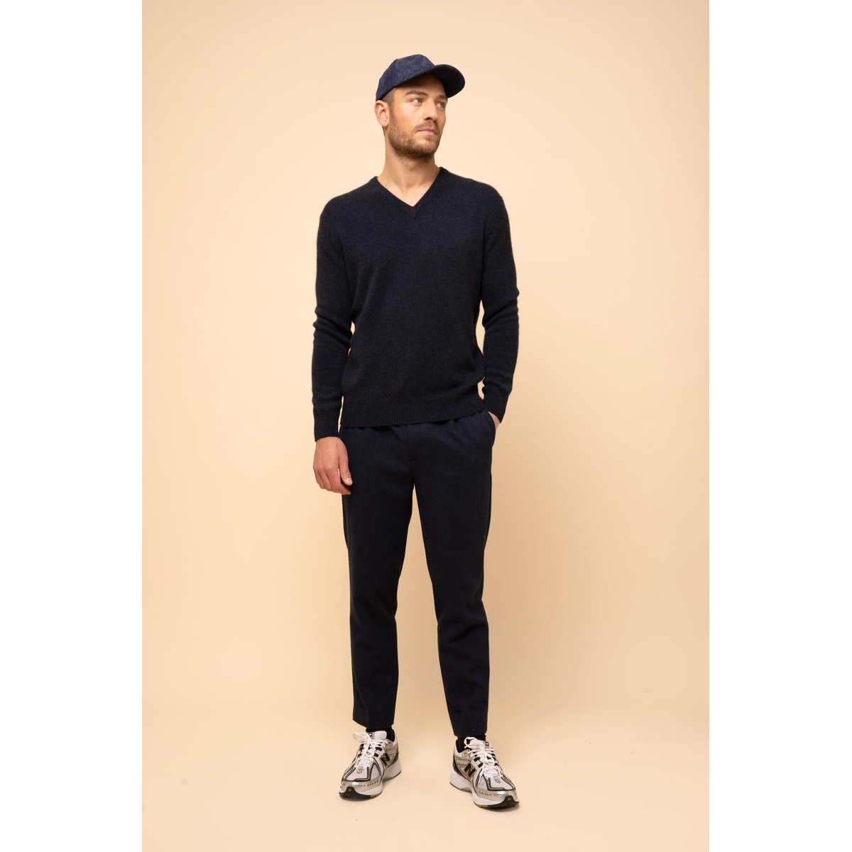 Pull Col V 4 Fils Caviar Nathan bleu foncé, JUST CASHMERE