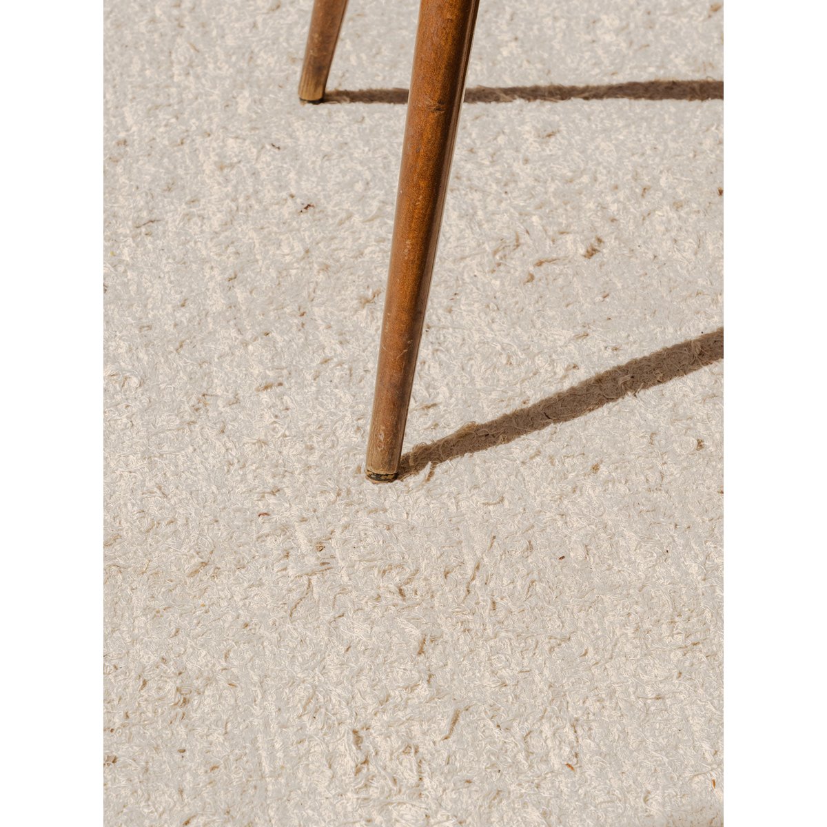 Lot de 3 chaises Baumann en bois Claude N°1157 - Bon état bois foncé, DEBONGOUT