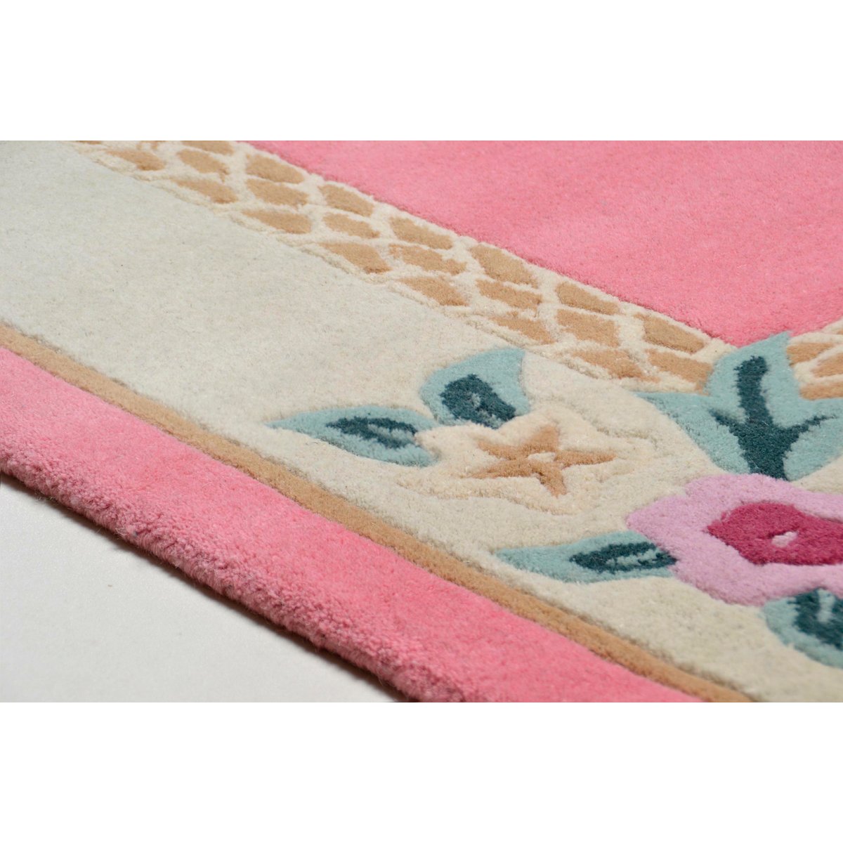 Tapis d'enfant floral Lifou tufté en laine rose, THEKO