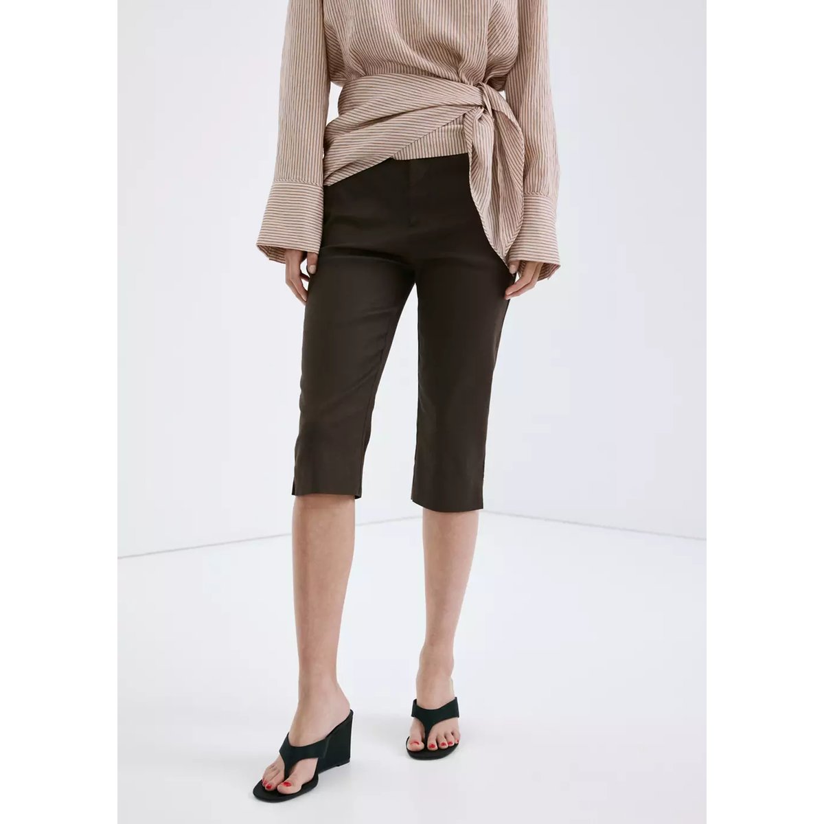 Pantalon capri en lin chocolat, MANGO