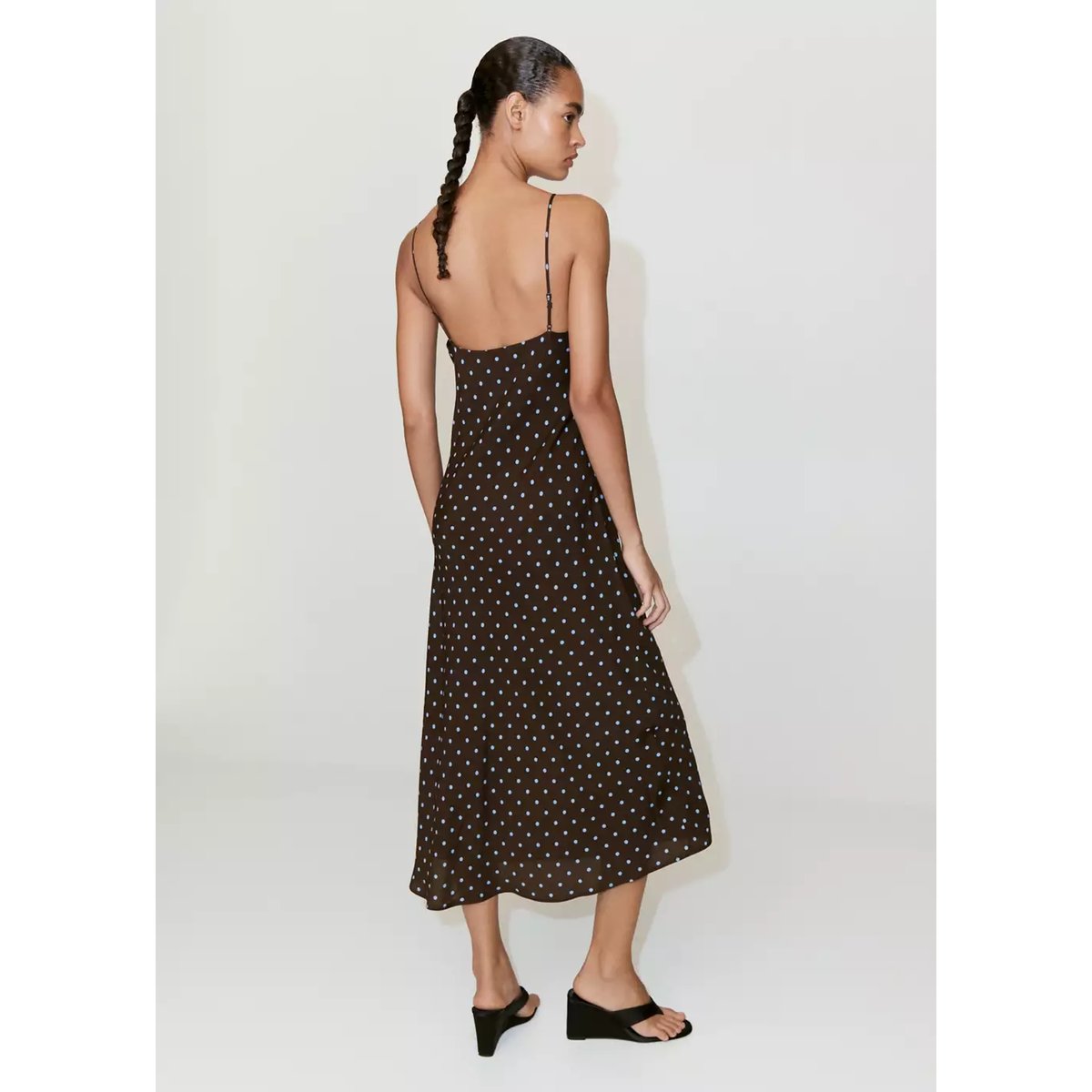 Robe imprimée à col en V chocolat, MANGO