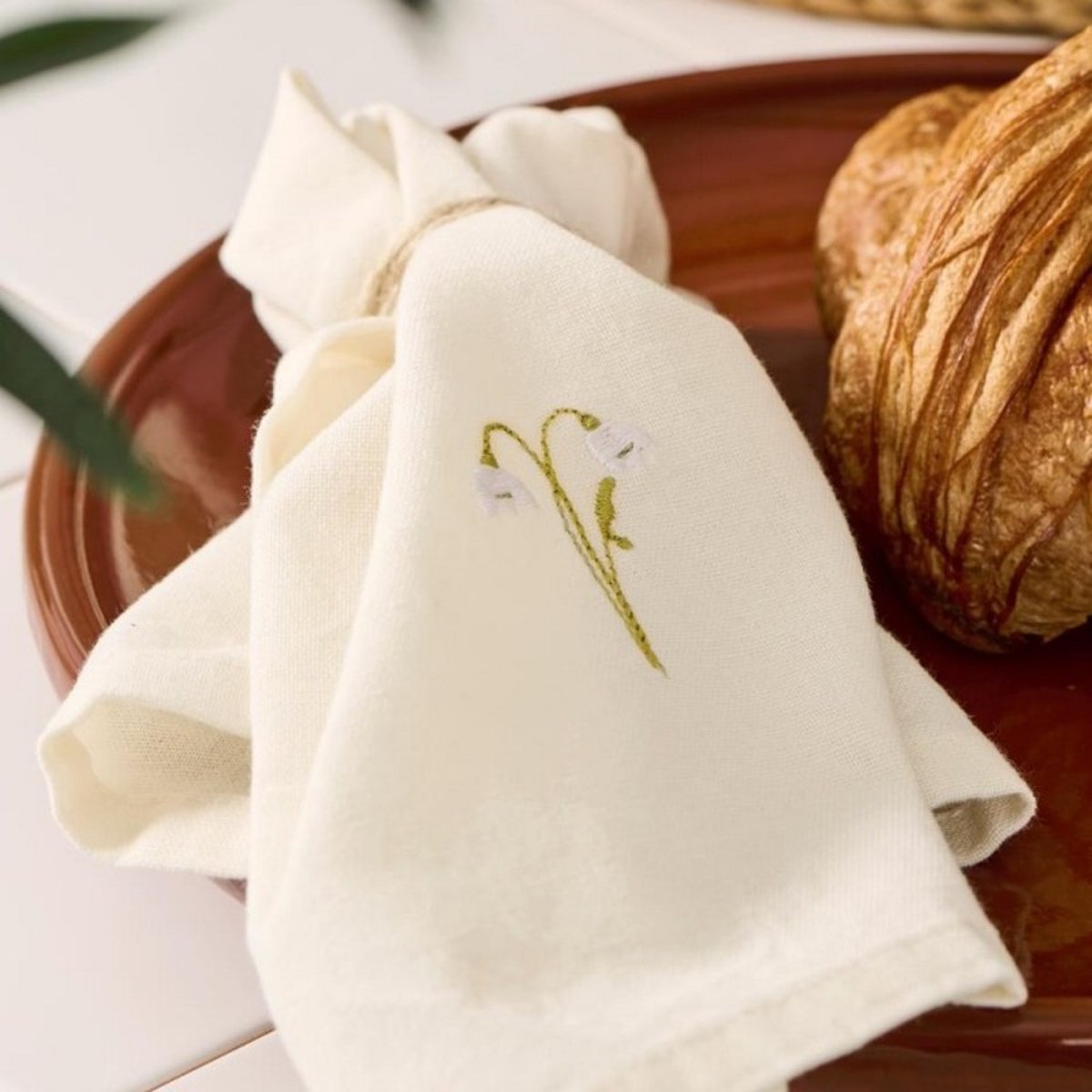 Serviette de table broderie fleur coton SUMMER VIBES blanc, IB LAURSEN