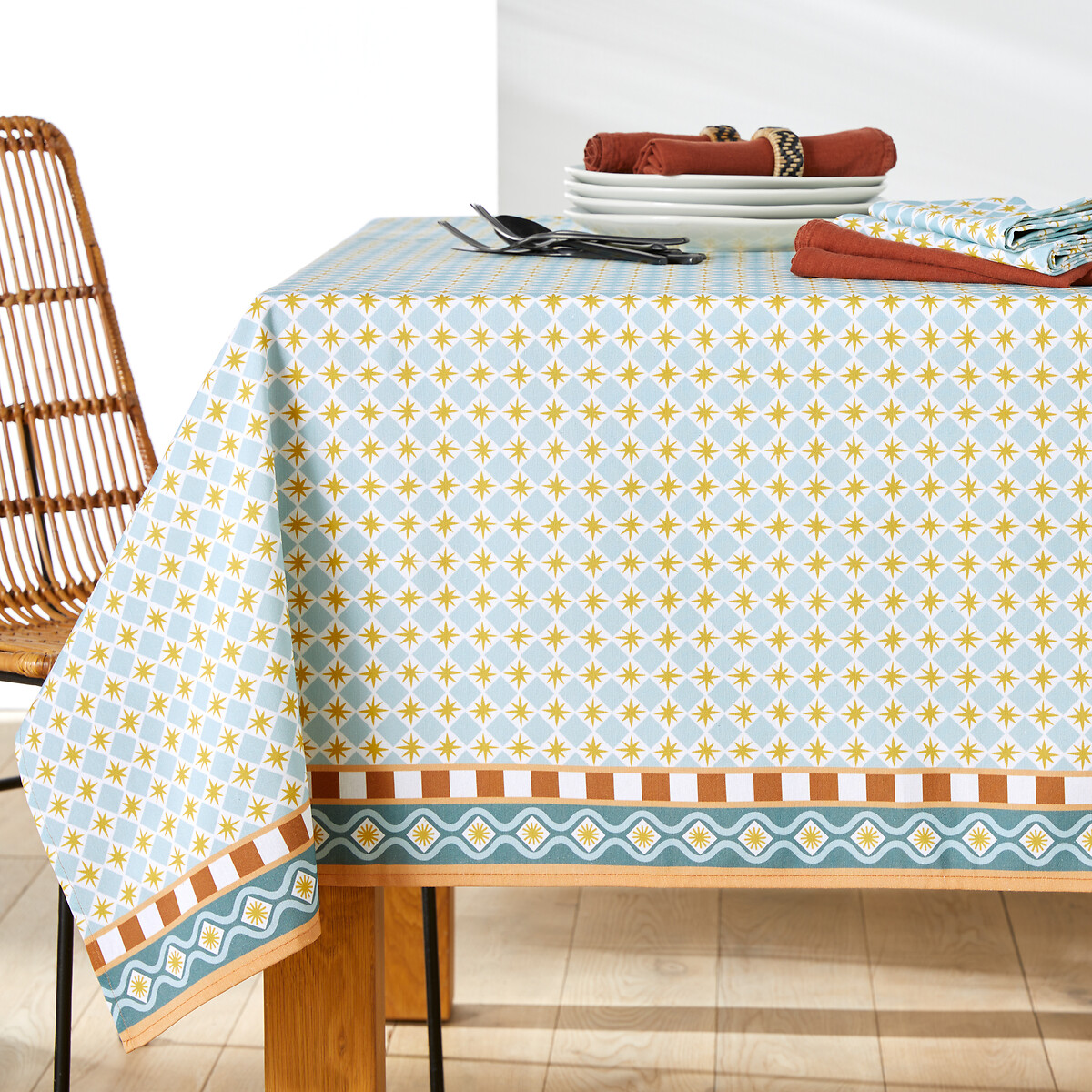 Nappe imprimée anti tache en polycoton recyclé, Augusta imprimé bleu/caramel, LA REDOUTE INTERIEURS