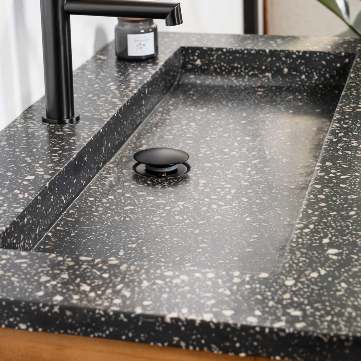 Meuble salle de bain en teck et terrazzo noir Aktual 90cm noir, WANDA COLLECTION
