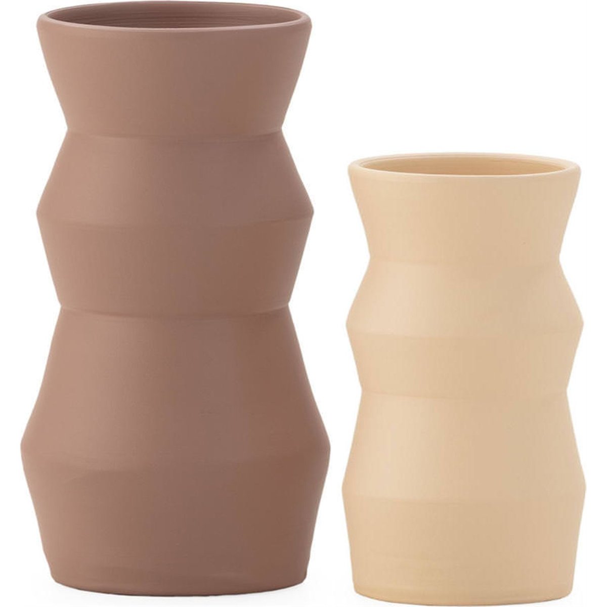 Vase sculptural en argile fait main rougeâtre, RECOLLECTION