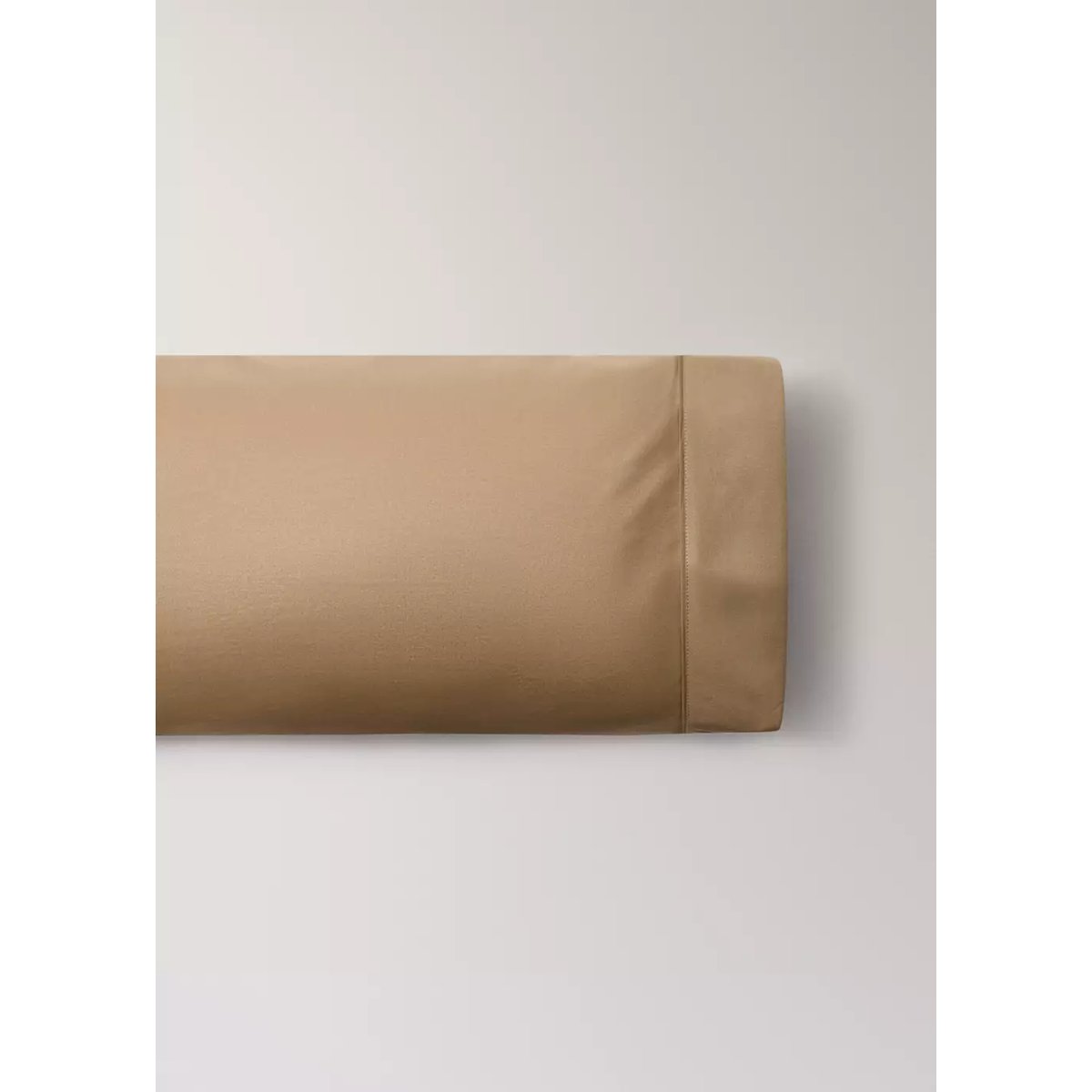 Taie d'oreiller percale de coton 300 fils détail passepoilé 45x110 cm tabac, MANGO HOME