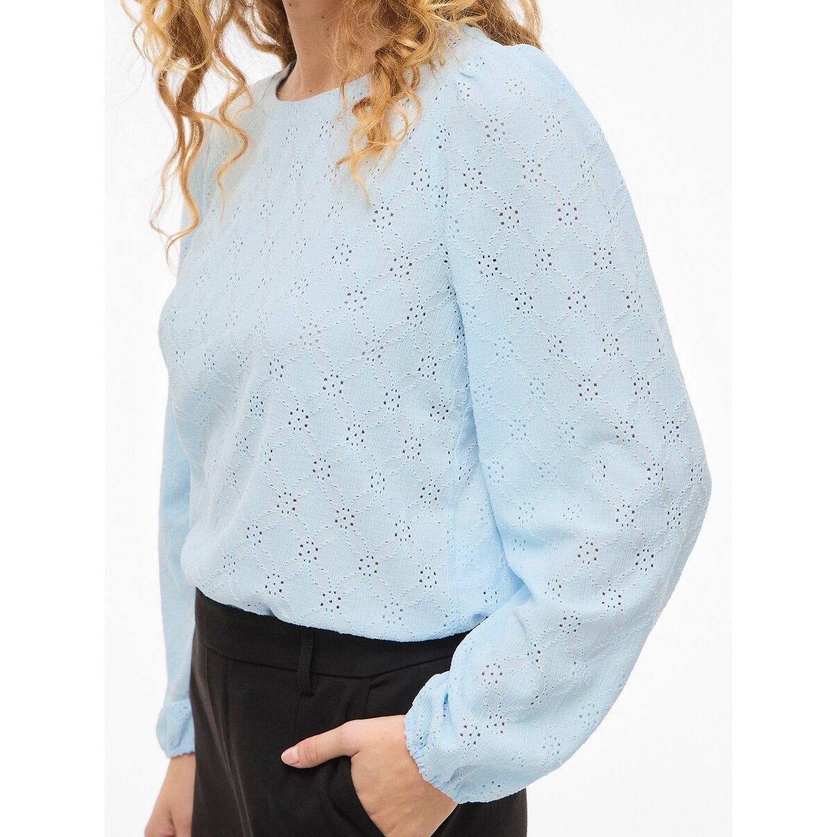 T-shirt traforata, maniche lunghe blu chiaro, VILA