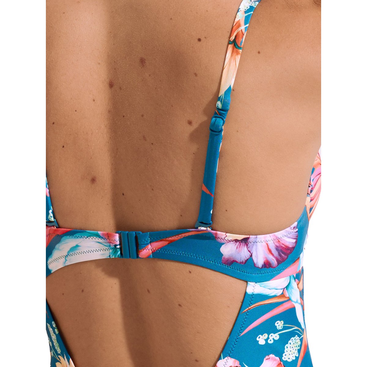 Maillot de bain une pièce préformé multipositions Rimini bleu, LISCA