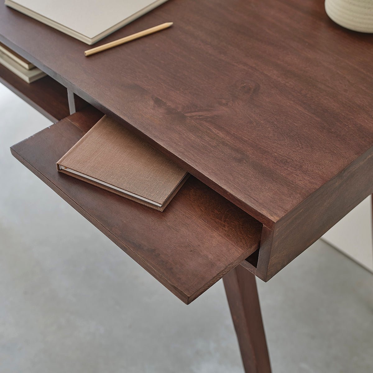 Bureau en bois de manguier 120 cm BRUNE marron, BERAH GETAH