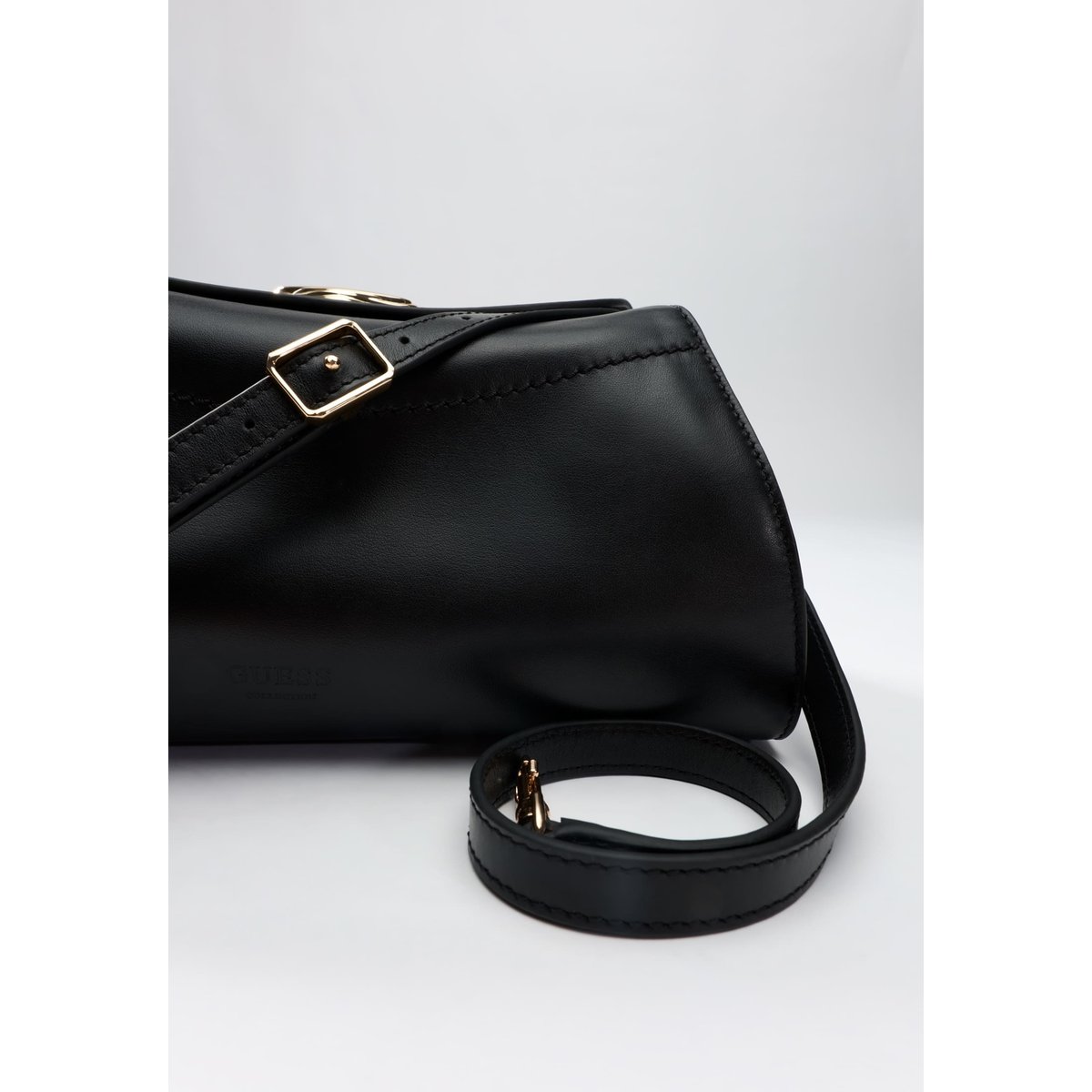 Sac À Bandoulière En Cuir Véritable Leonie noir, GUESS