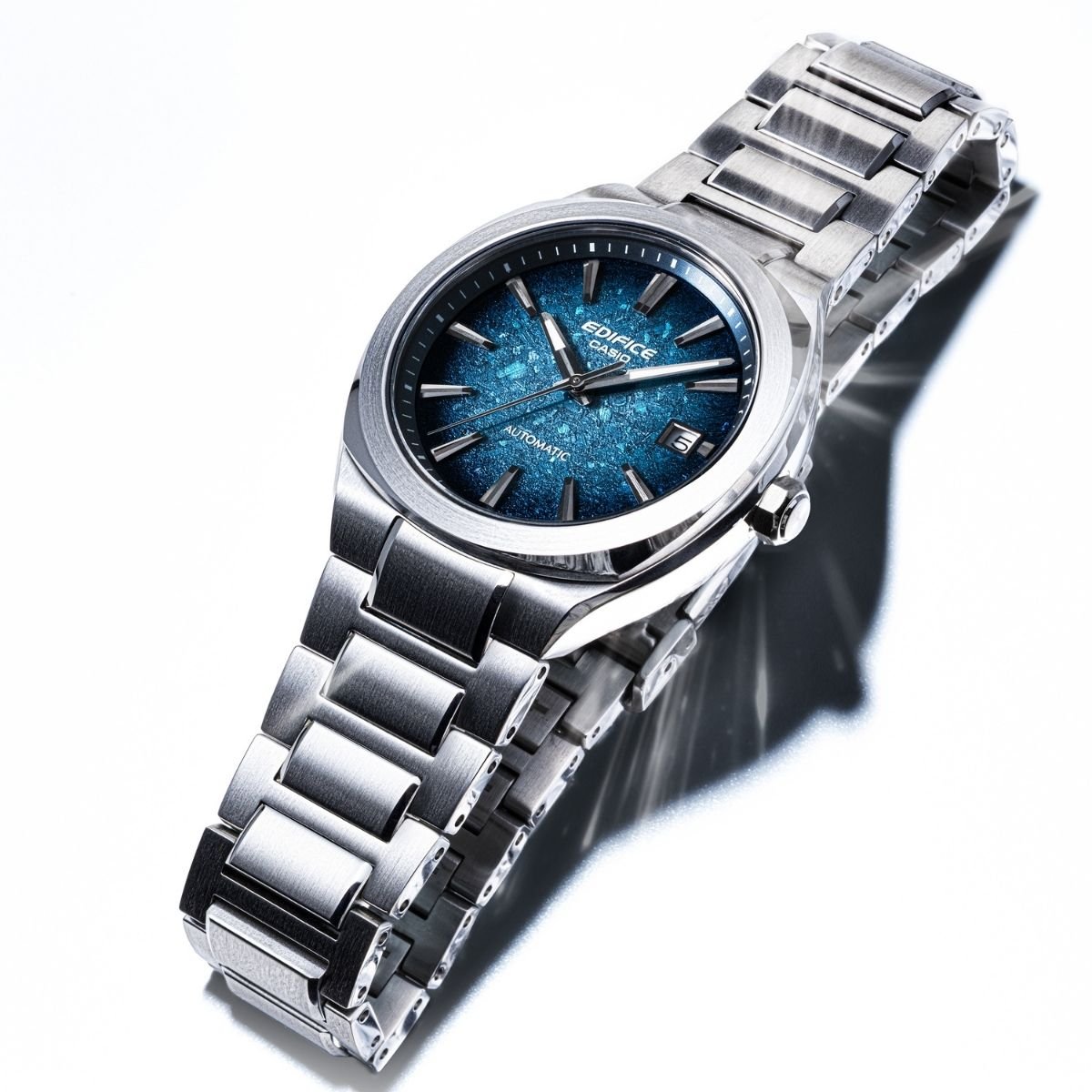 Montre Analogique EDIFICE argenté bleu argenté, CASIO