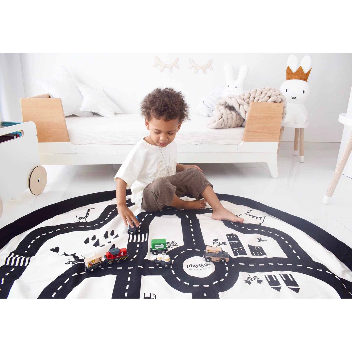 play&go - tapis de jeu & sac à jouets - roadmap/ thunderbolt ecru/noir, PLAY ET GO