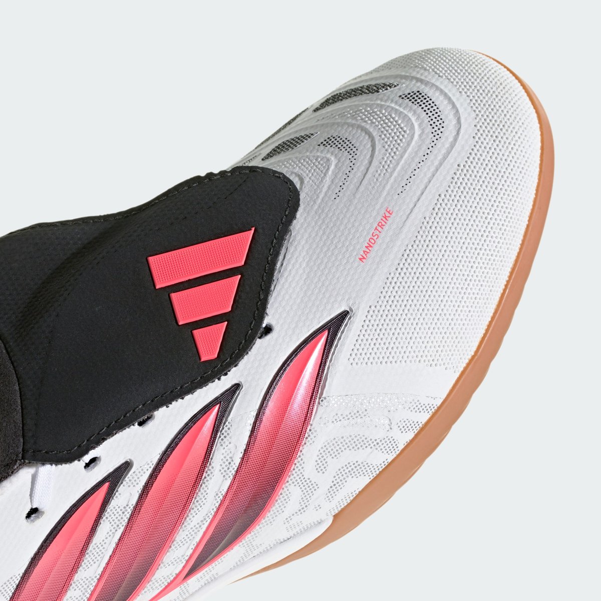 Chaussure De Football En Salle Languette Rabattue Predator League Chaussure De Football En Salle Languette Rabattue Predator League cloud white / solar turbo / core black, adidas Performance