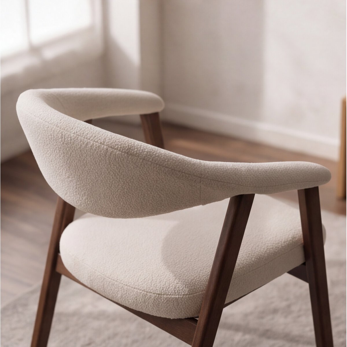 Lot de 2 chaises en bois et tissu boucle, BARBARA beige, bois foncé, HAPPY GARDEN