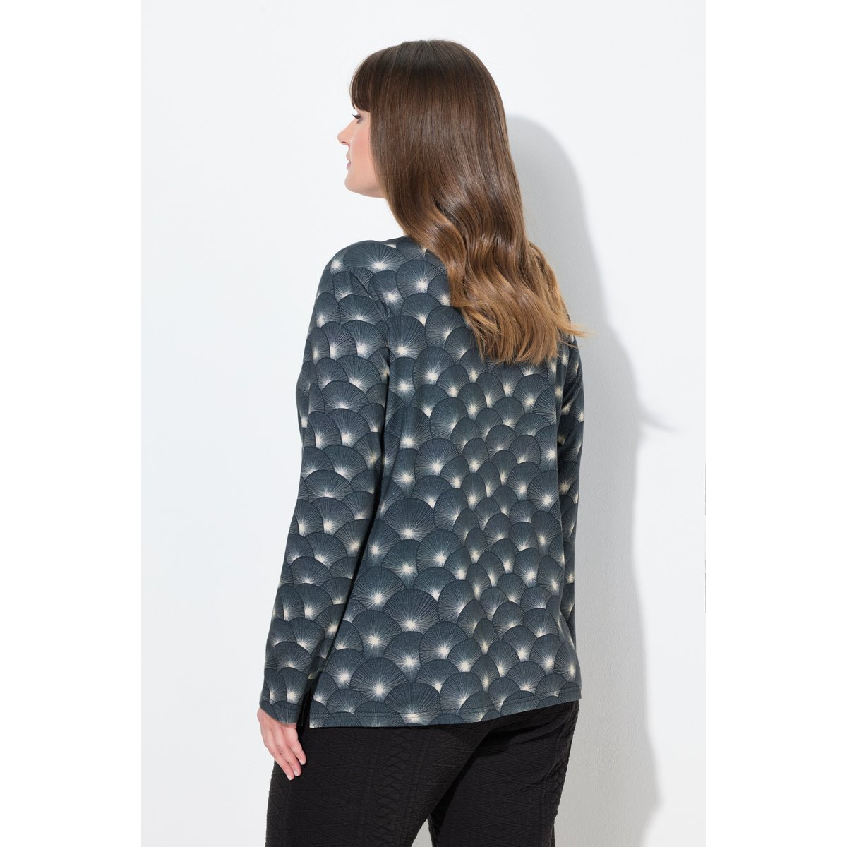 T-shirt classique à col en forme de cœur noir, ULLA POPKEN
