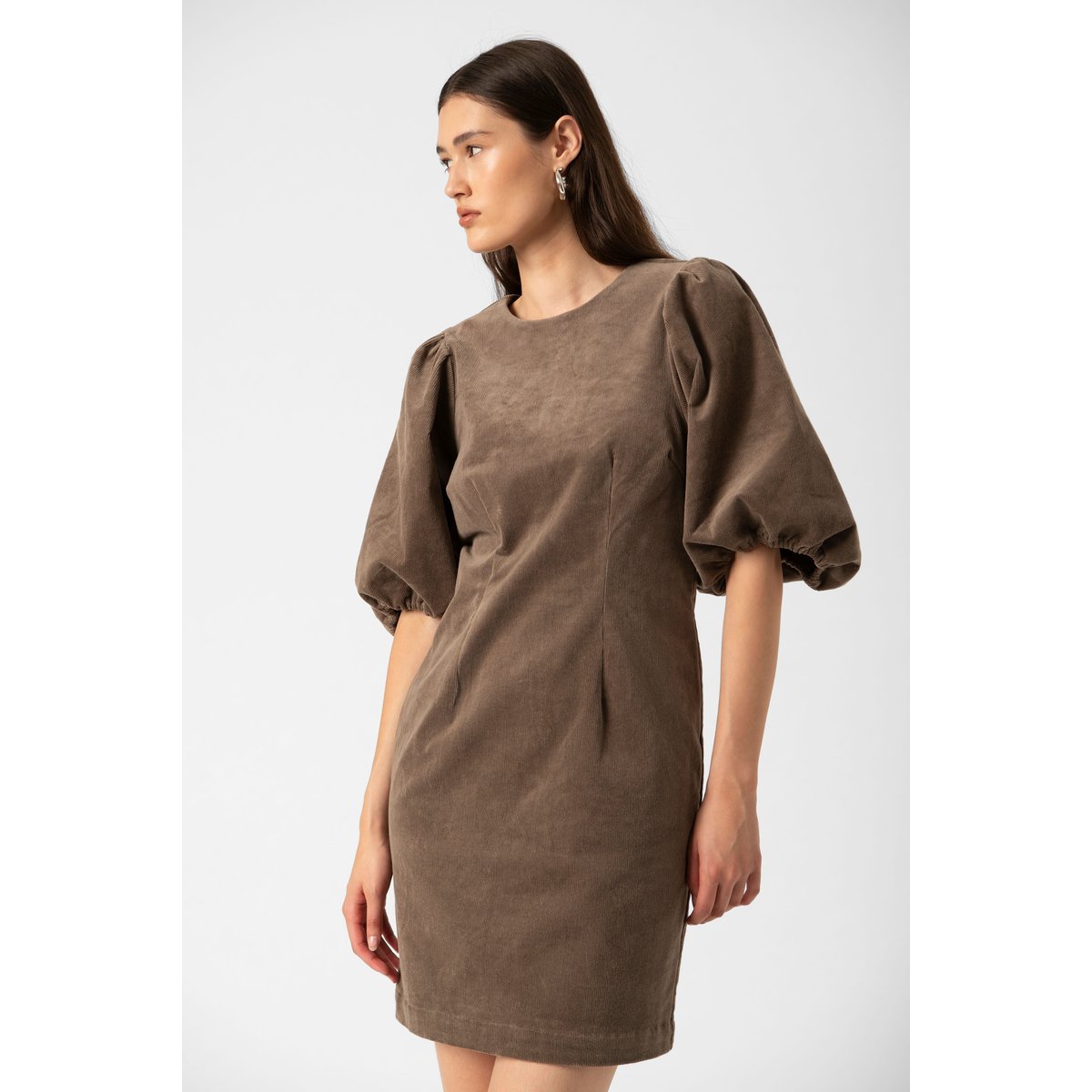 Robe marron morel, SOAKED IN LUXURY