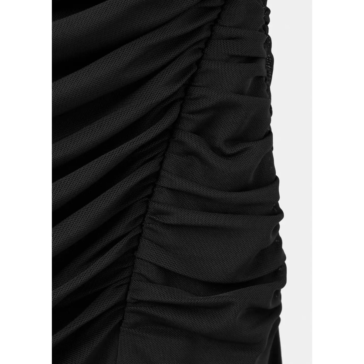 Robe en tulle drapée noir, MANGO