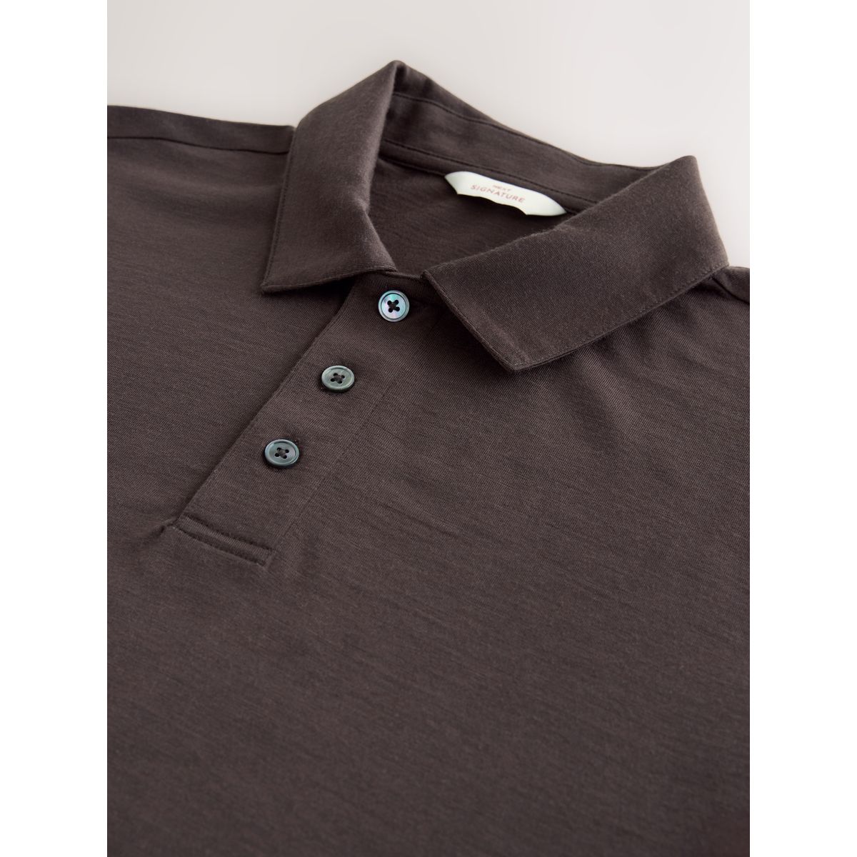 Polo en laine mérinos mélangée Signature marron, NEXT