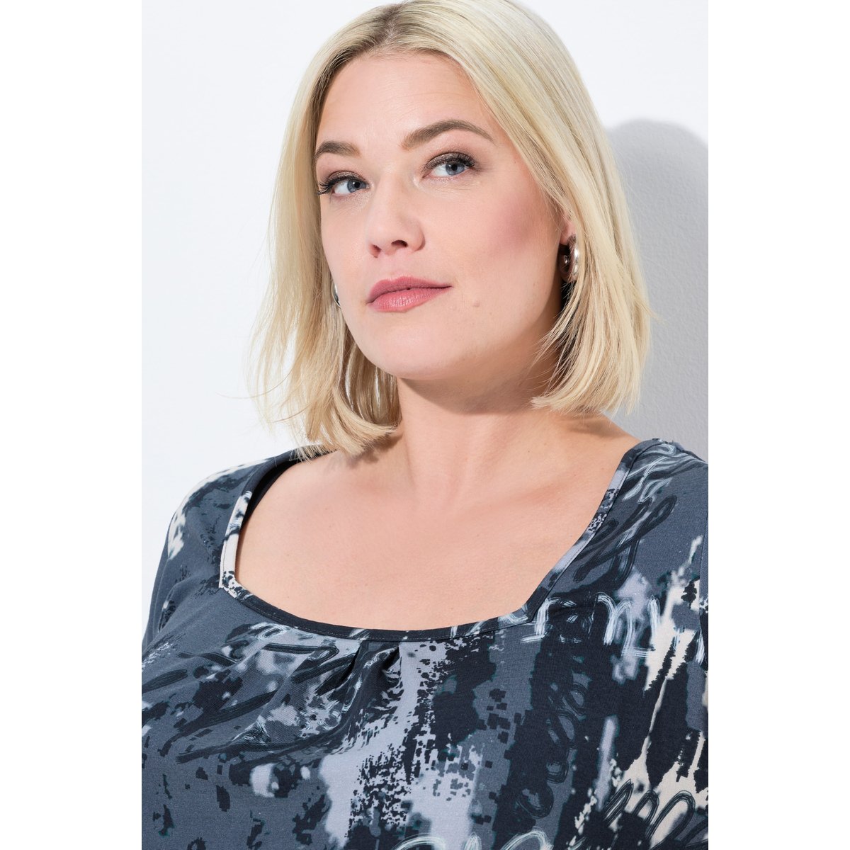T-shirt avec plis fantaisie noir, ULLA POPKEN