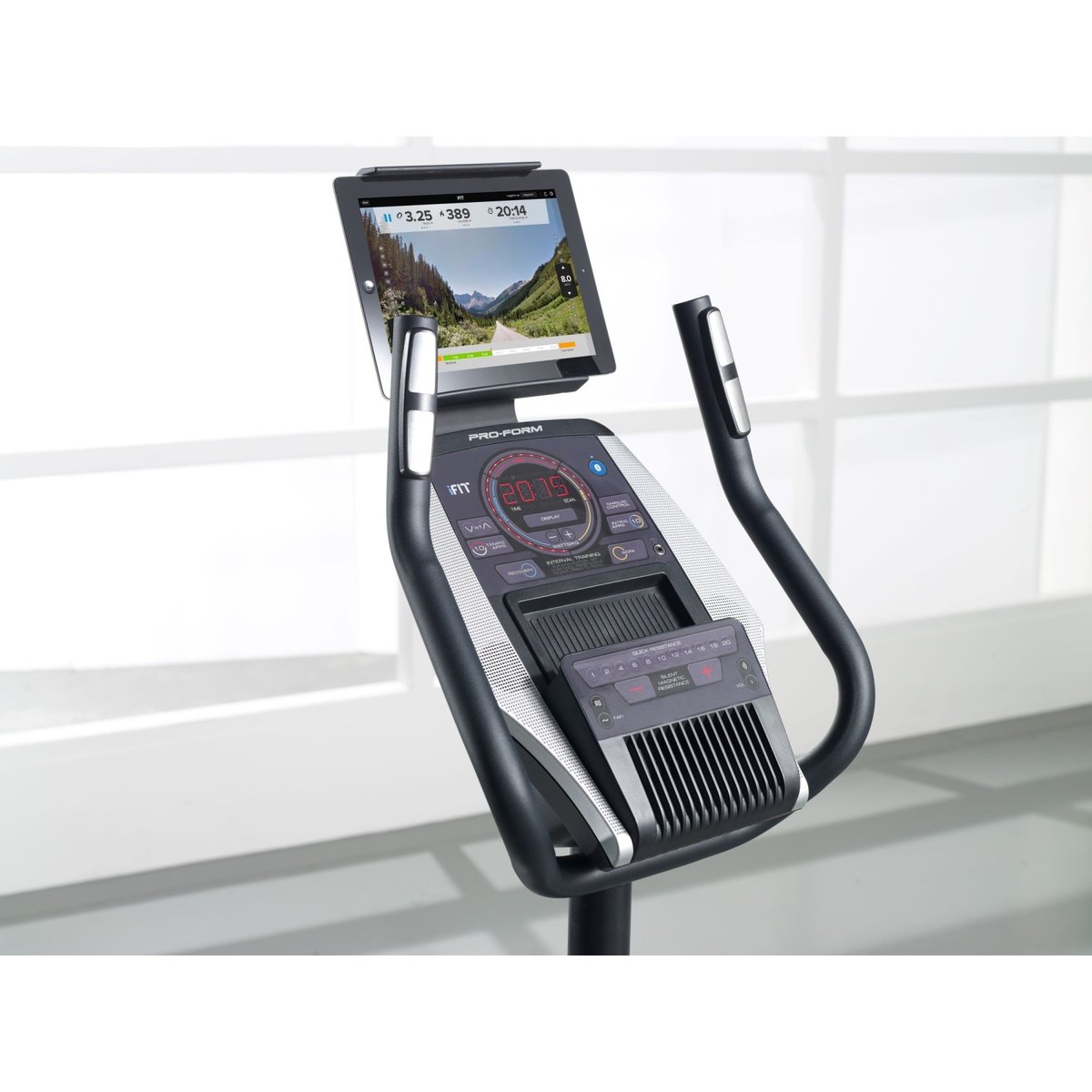 Vélo d'appartement 225 CSX Connecté iFIT / 20 niveaux de résistance noir, PROFORM FITNESS