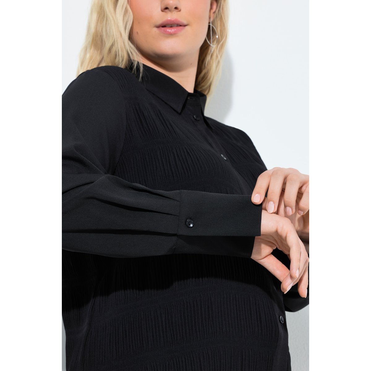Chemisier texturé crinkle noir, ULLA POPKEN