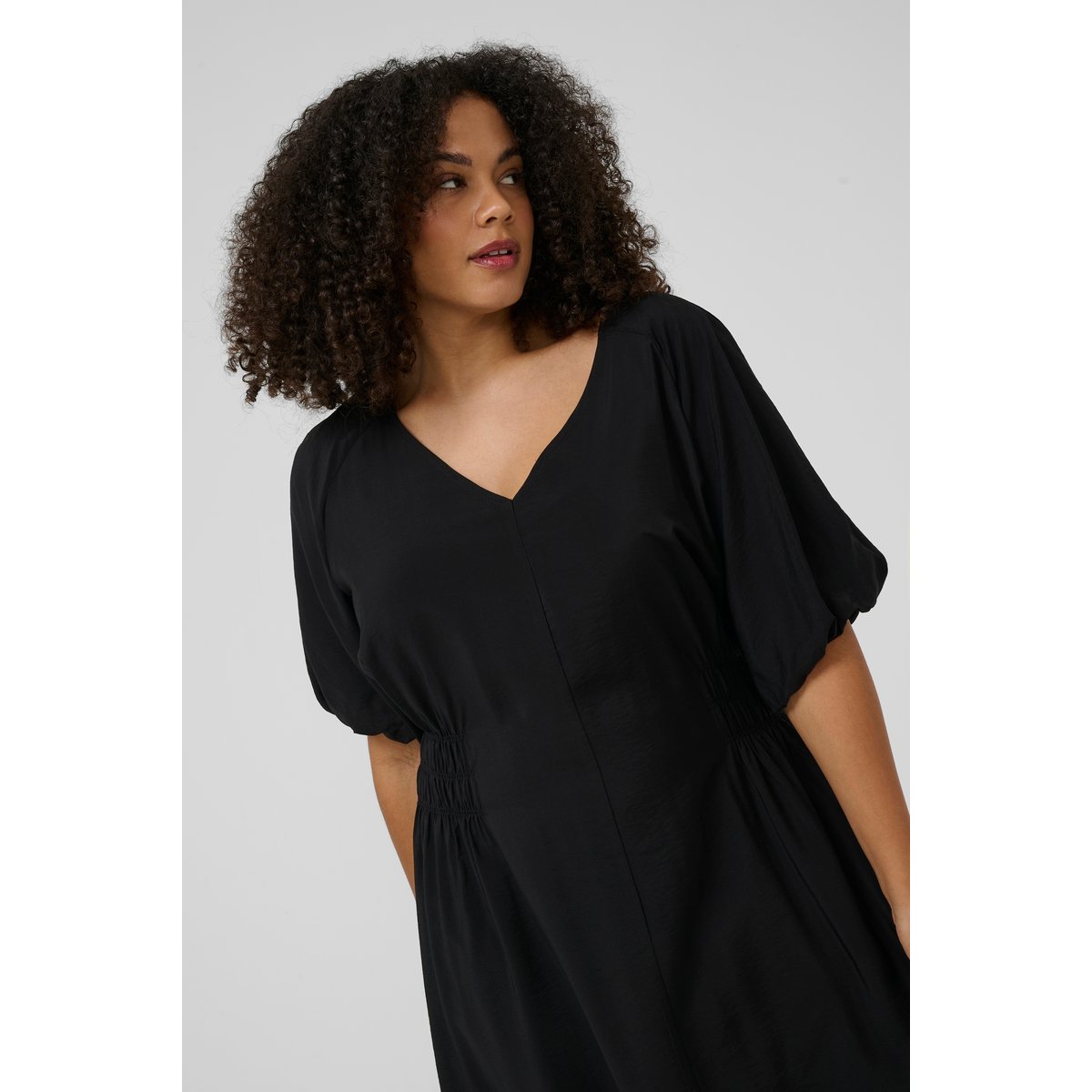 Robe noir black deep, KAFFE CURVE