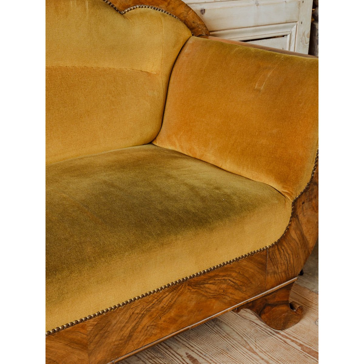 Banquette en bois et velours Martine N°50 - Bon état bois foncé, DEBONGOUT