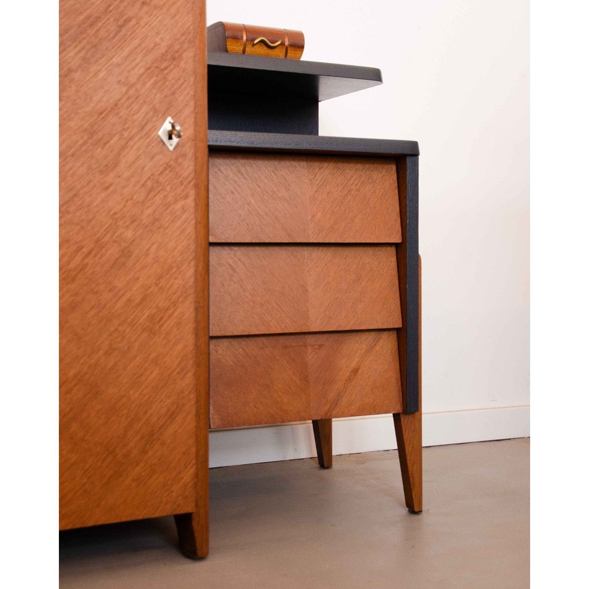 Meuble Singer réinventé en bureau Edouard N°729 - Bon état bois foncé, DEBONGOUT