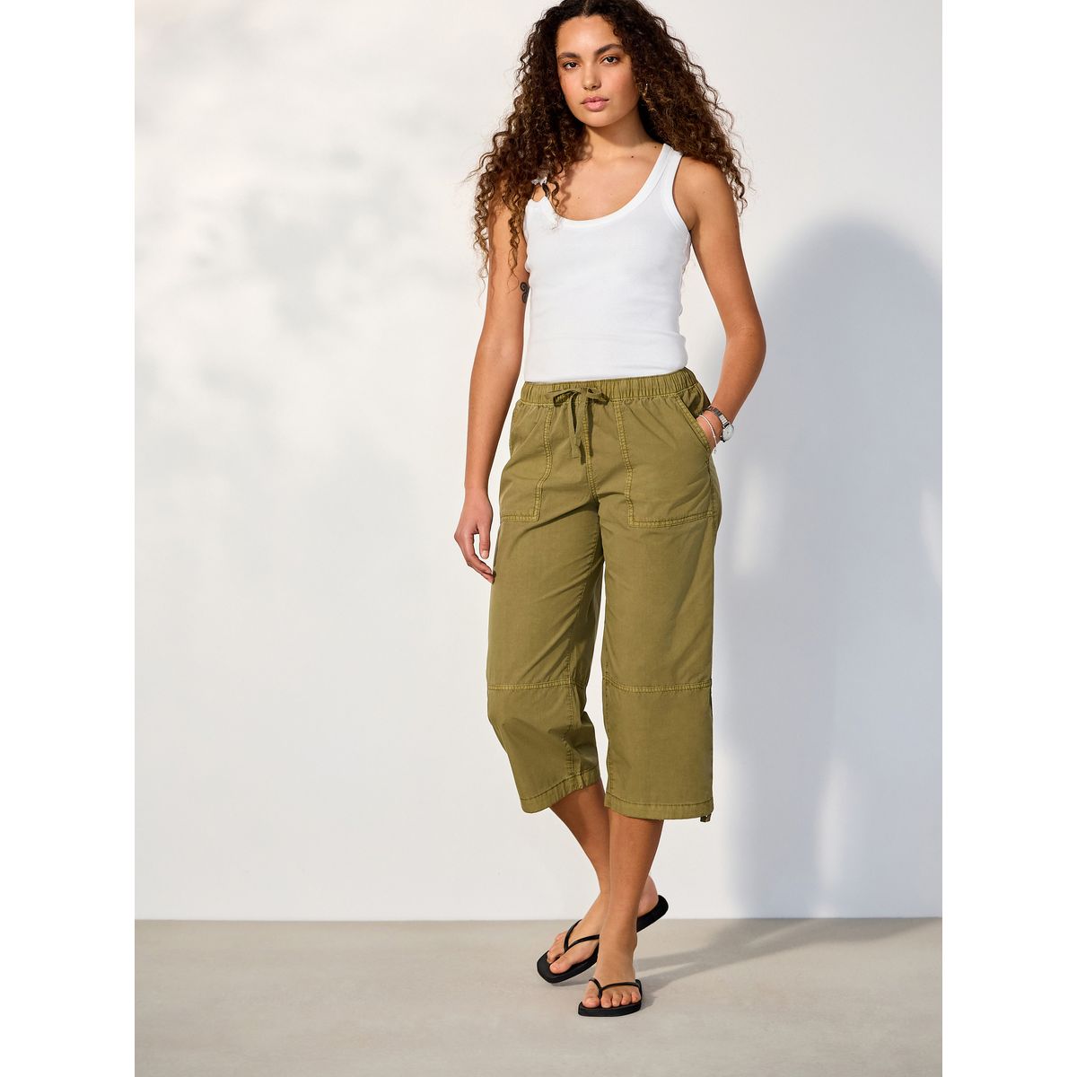 Pantalon chino raccourci style utilitaire vert kaki, NEXT