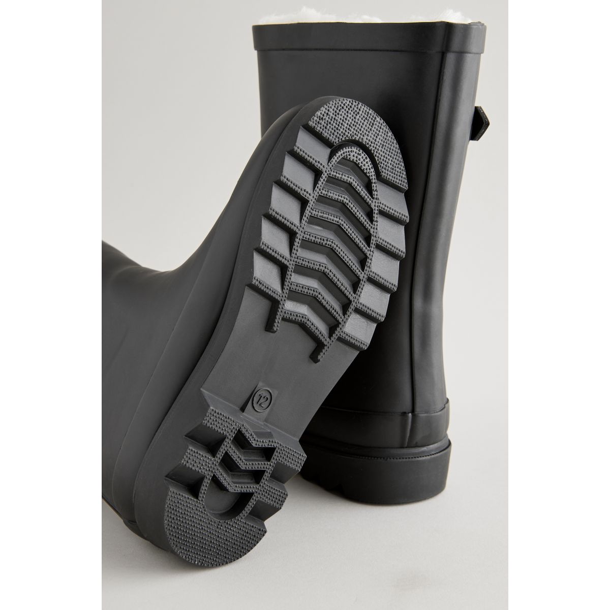 Bottes avec doublure chaude bout rond noir, NEXT