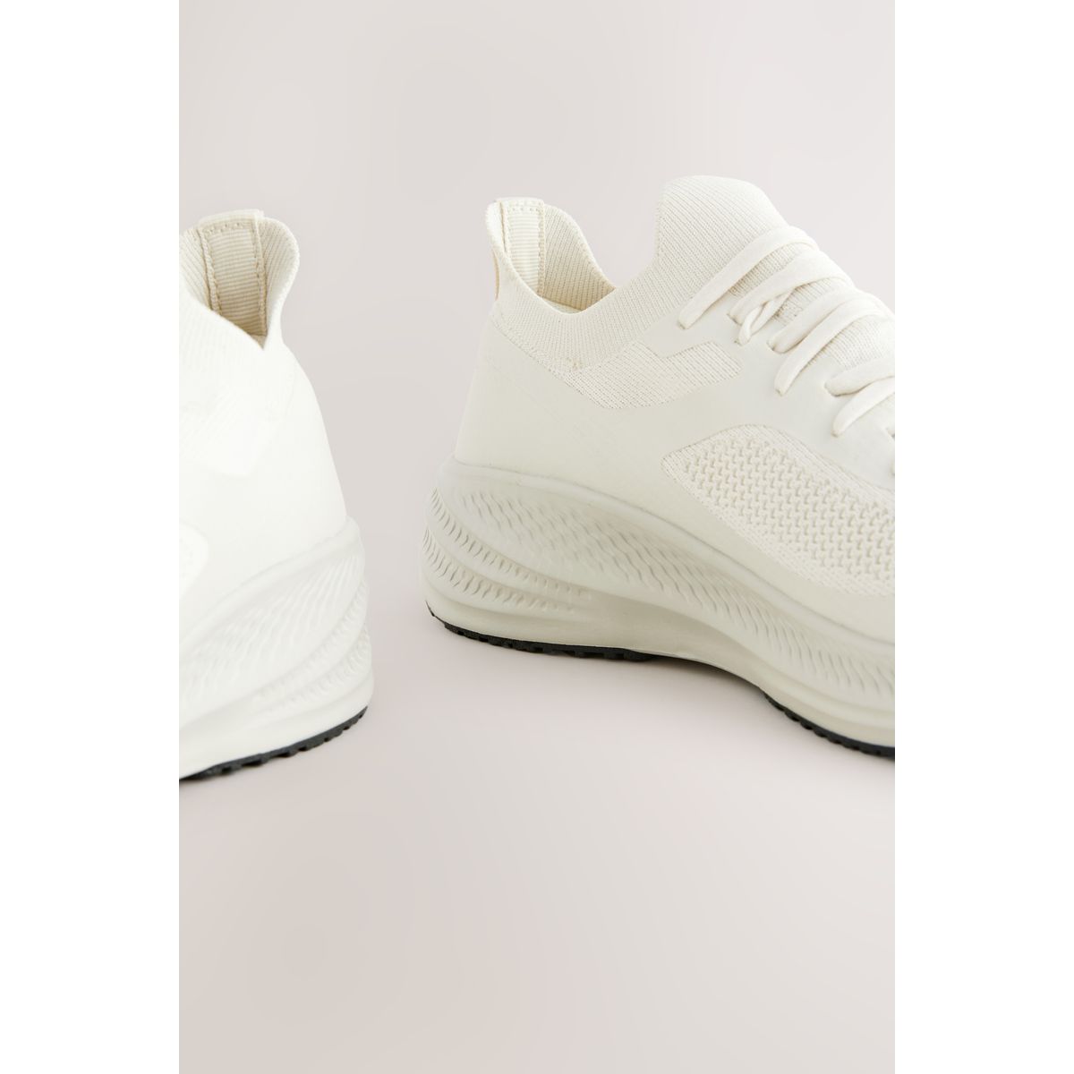 Baskets en maille crème, NEXT
