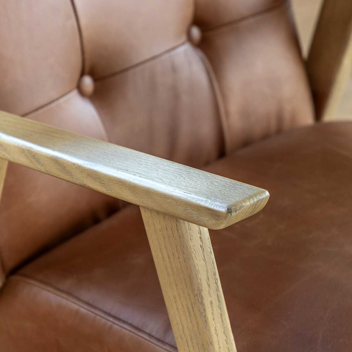Caledon Mid-Century Buttoned Leather Armchair brown              , SO'HOME