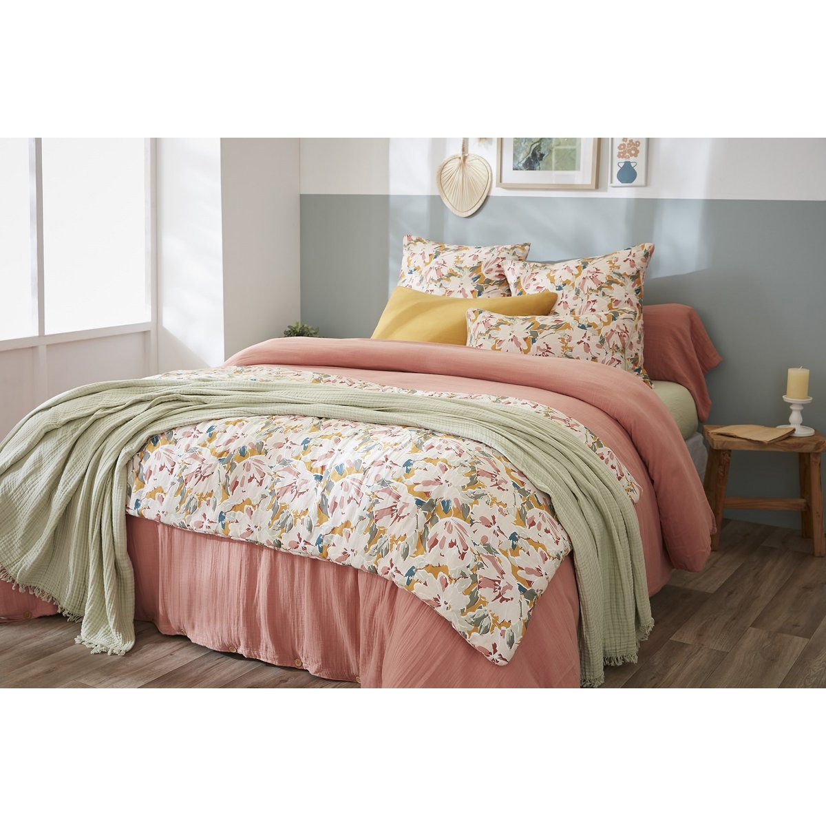 Bout de lit en gaze de coton imprimée CLARENCE  Confort et style multicolore, EDEN