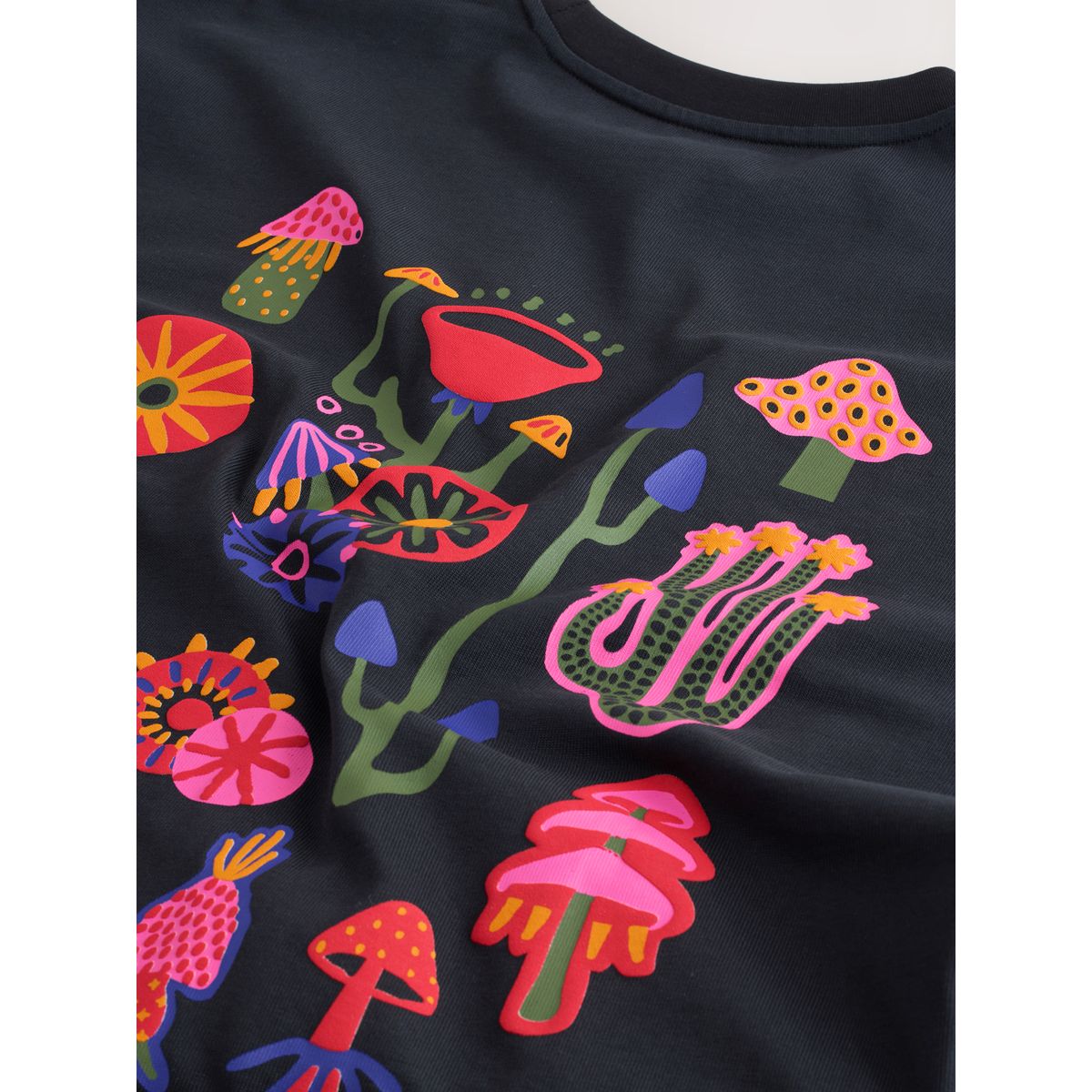 T-shirt à motif personnage seminal marine amanda lobo, NEXT