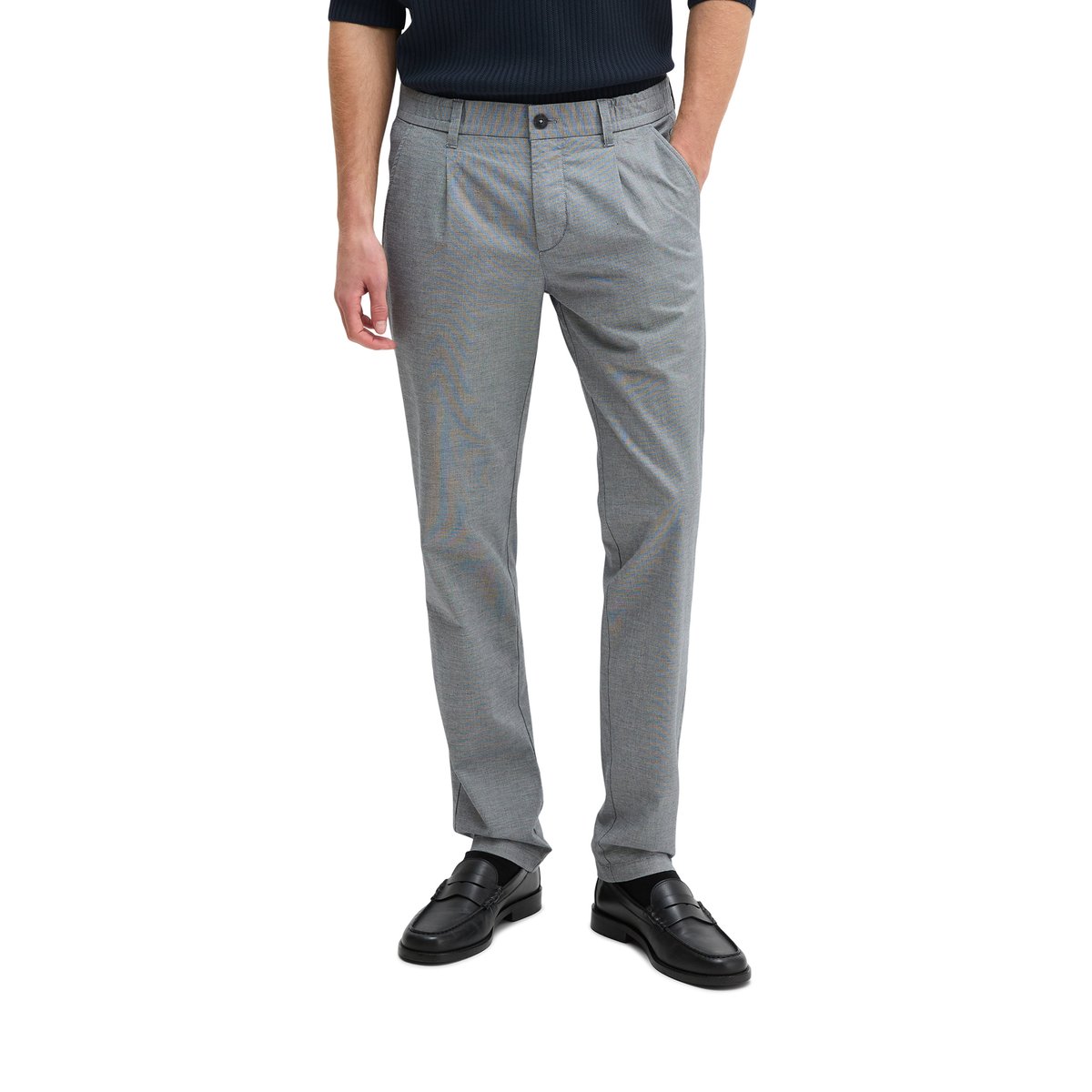 Chino modèle Stig Jogger pleats shaped avec détails de plis bleu clair, MARC O'POLO
