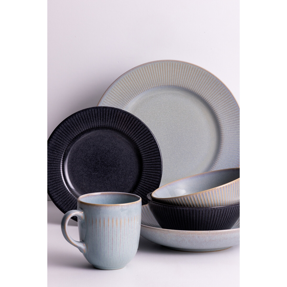 Set of 4 Reactive Linear Side Plates black, MASON CASH