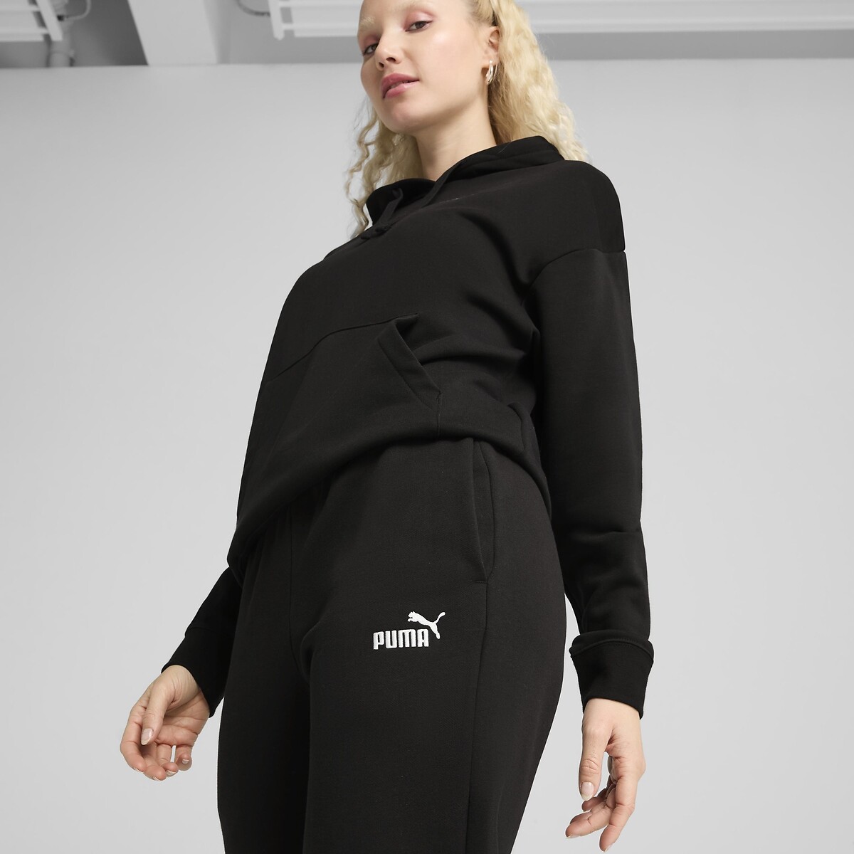 Pantalon de jogging ESSENTIAL noir, PUMA