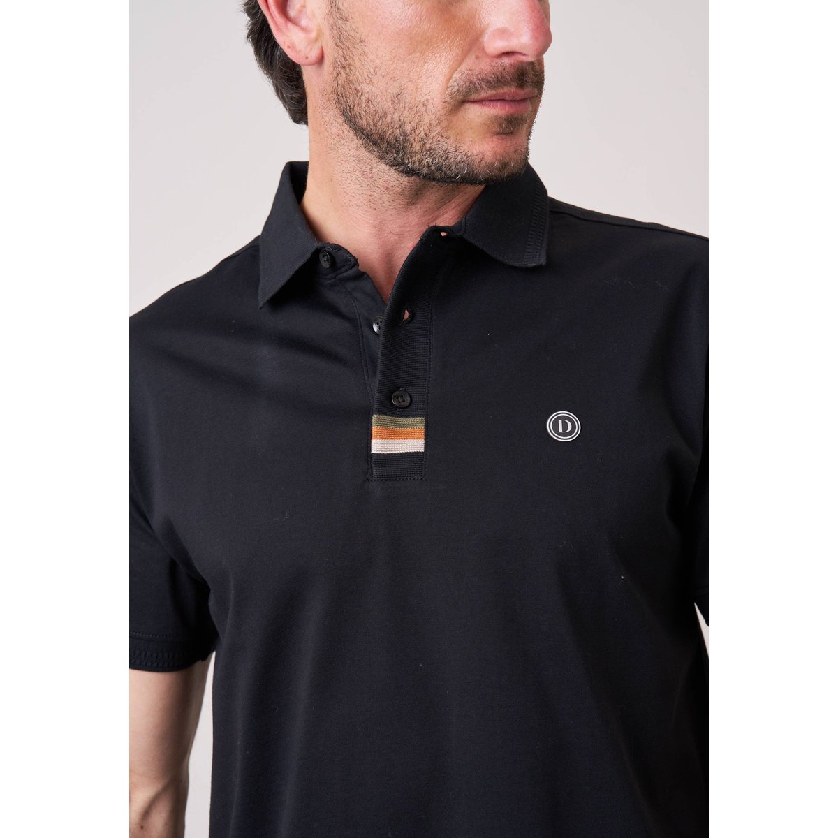 Polo regular homme en 100% coton avec détail rayé LEADLOW black, DEELUXE
