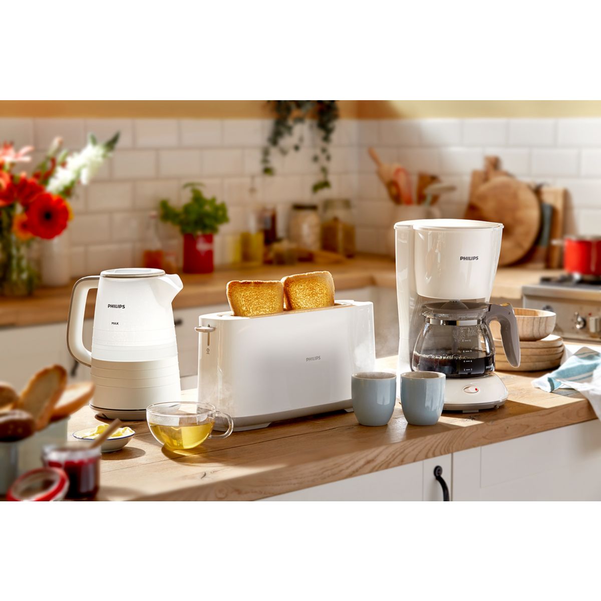 Grille-pain HD2590/90 Toaster noir Daily, 1 fente longue, 830W blanc, PHILIPS