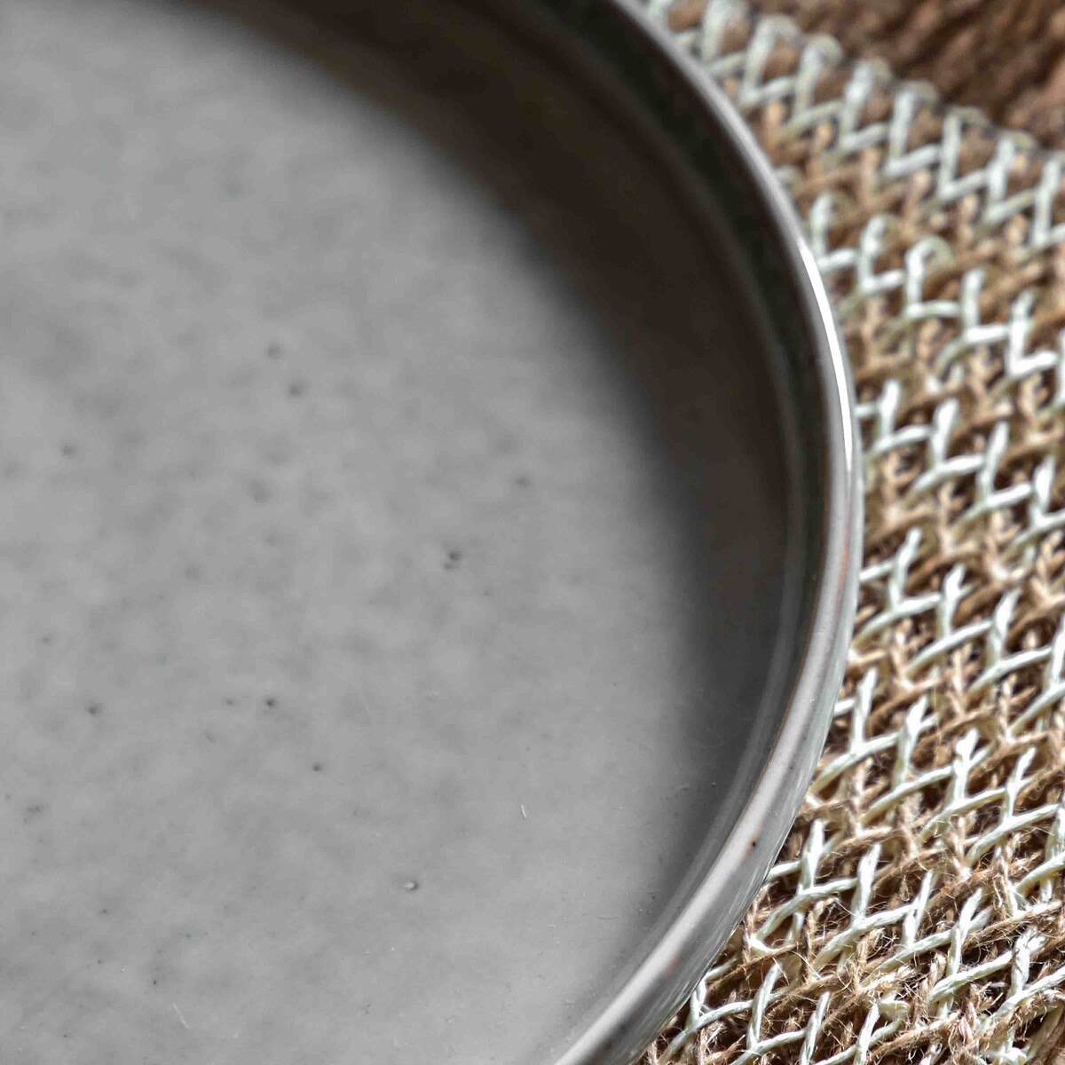 Set of 4 Reactive Glaze Dinner Plates in Pale Grey grey, ÉDITÉ