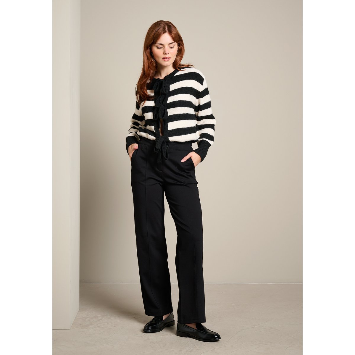 Pantalon droit structuré noir, LOLALIZA