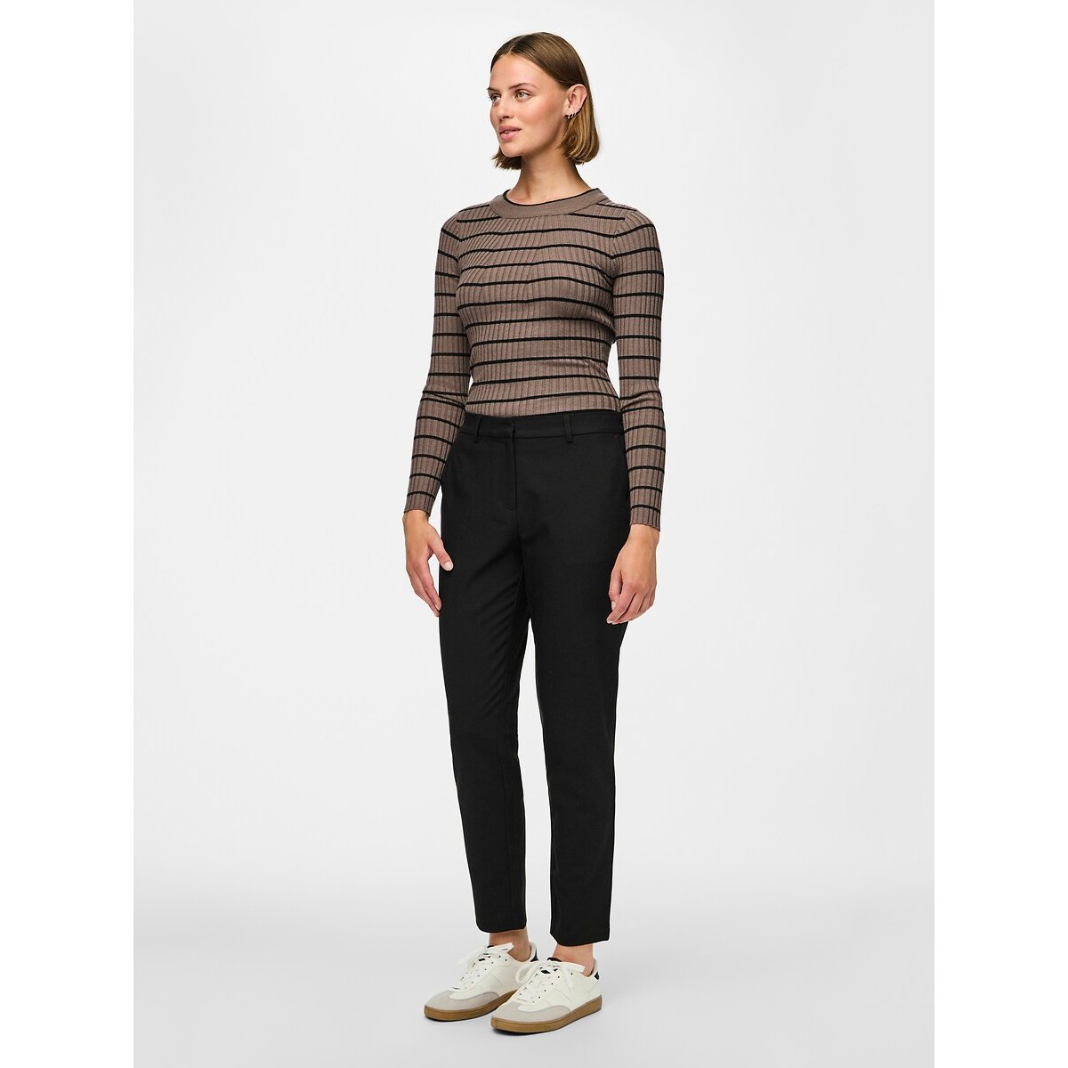 Pantalon fuselé, taille standard noir, PIECES