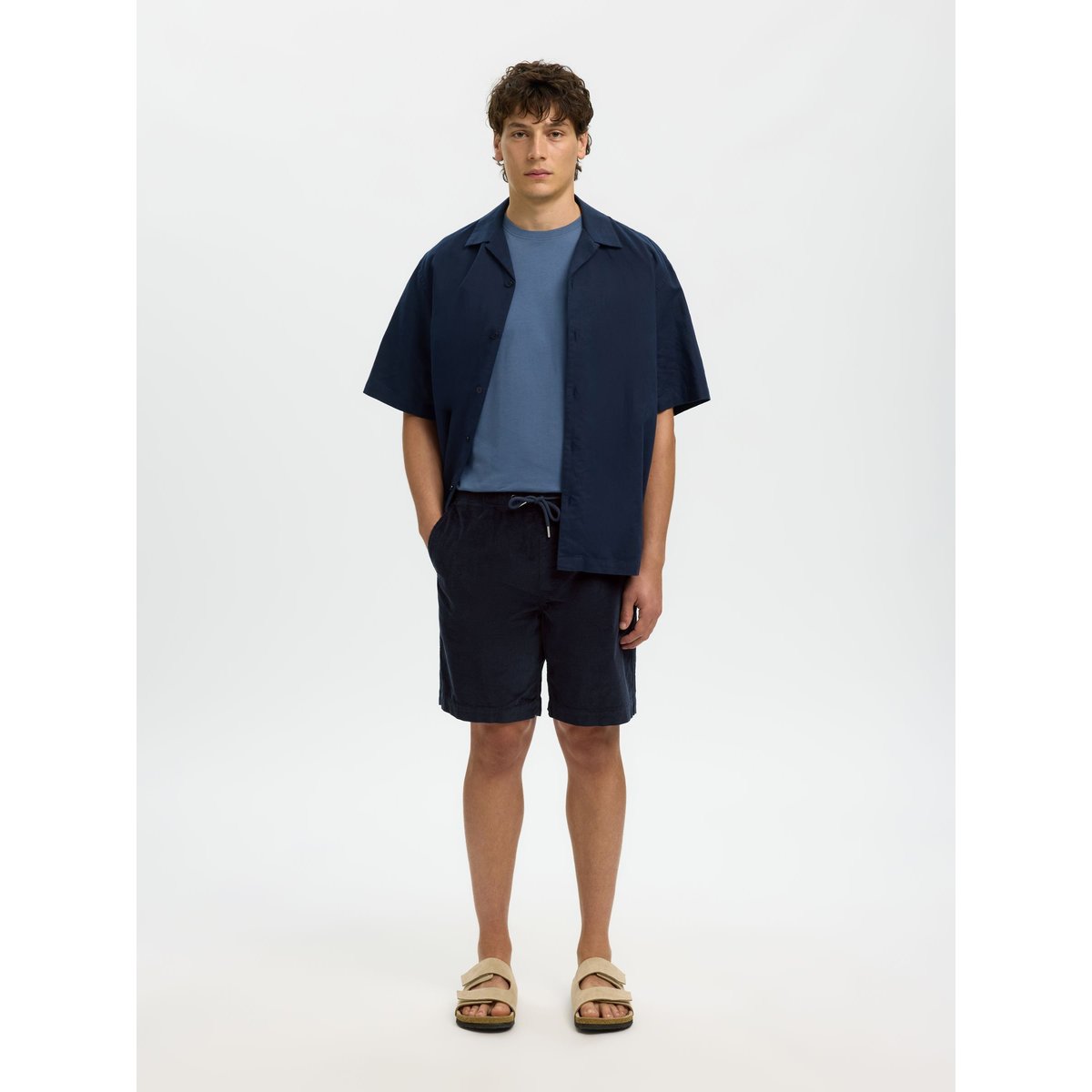Short sky captain, SELECTED