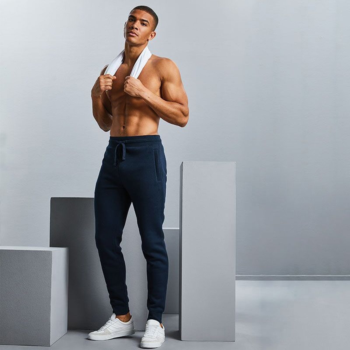 Pantalon de sport AUTHENTIC bleu marine, RUSSELL