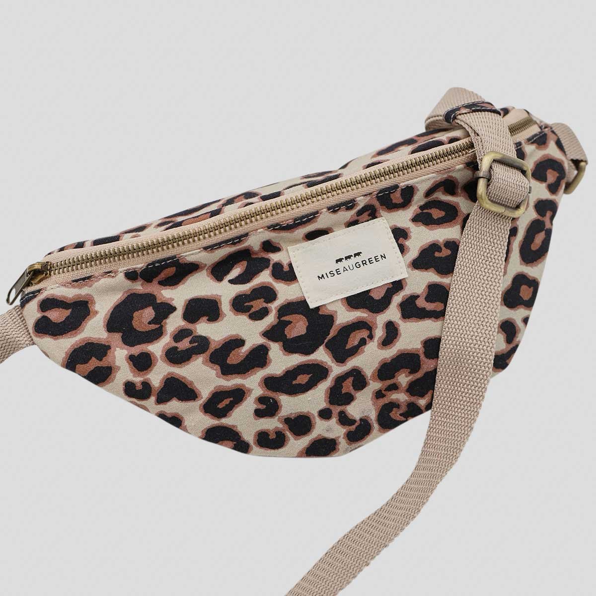 Sac banane taupe, MISE AU GREEN