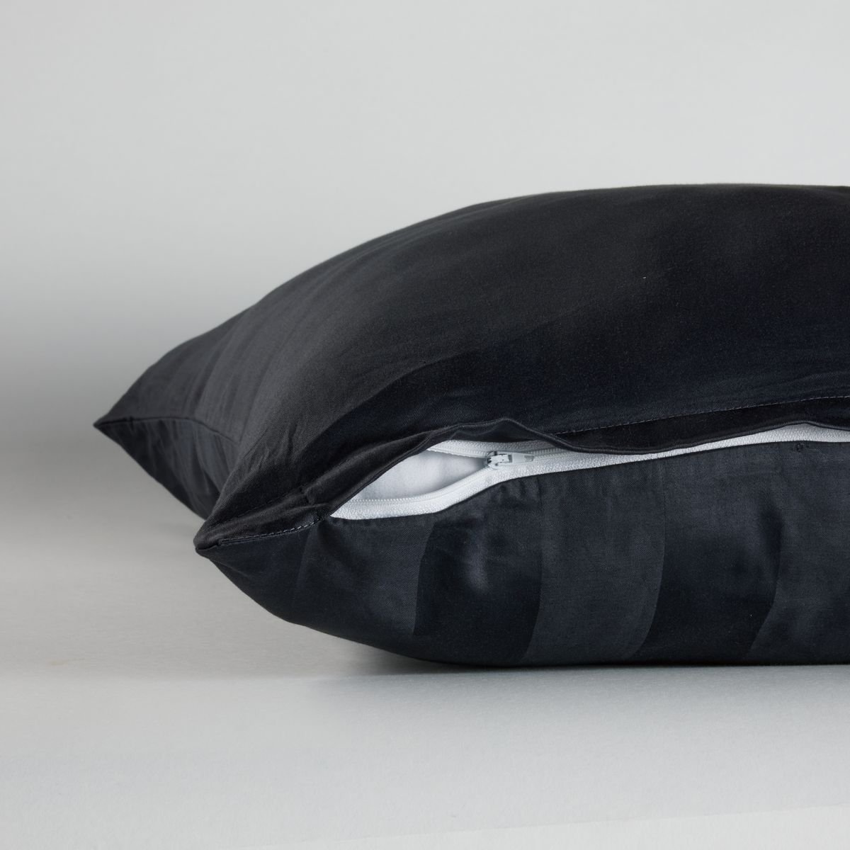 Parure de lit unie satin de coton PRESTIGE gris anthracite, TODAY