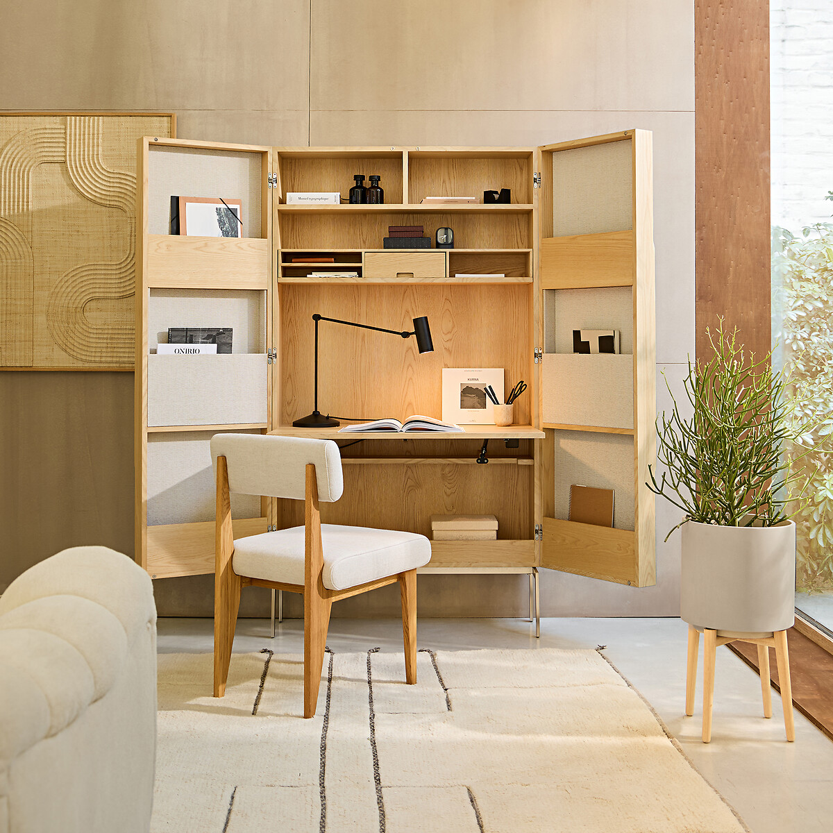 Bureaukast met eikenfineer en structuurstof, Omid touwbeige, AM.PM